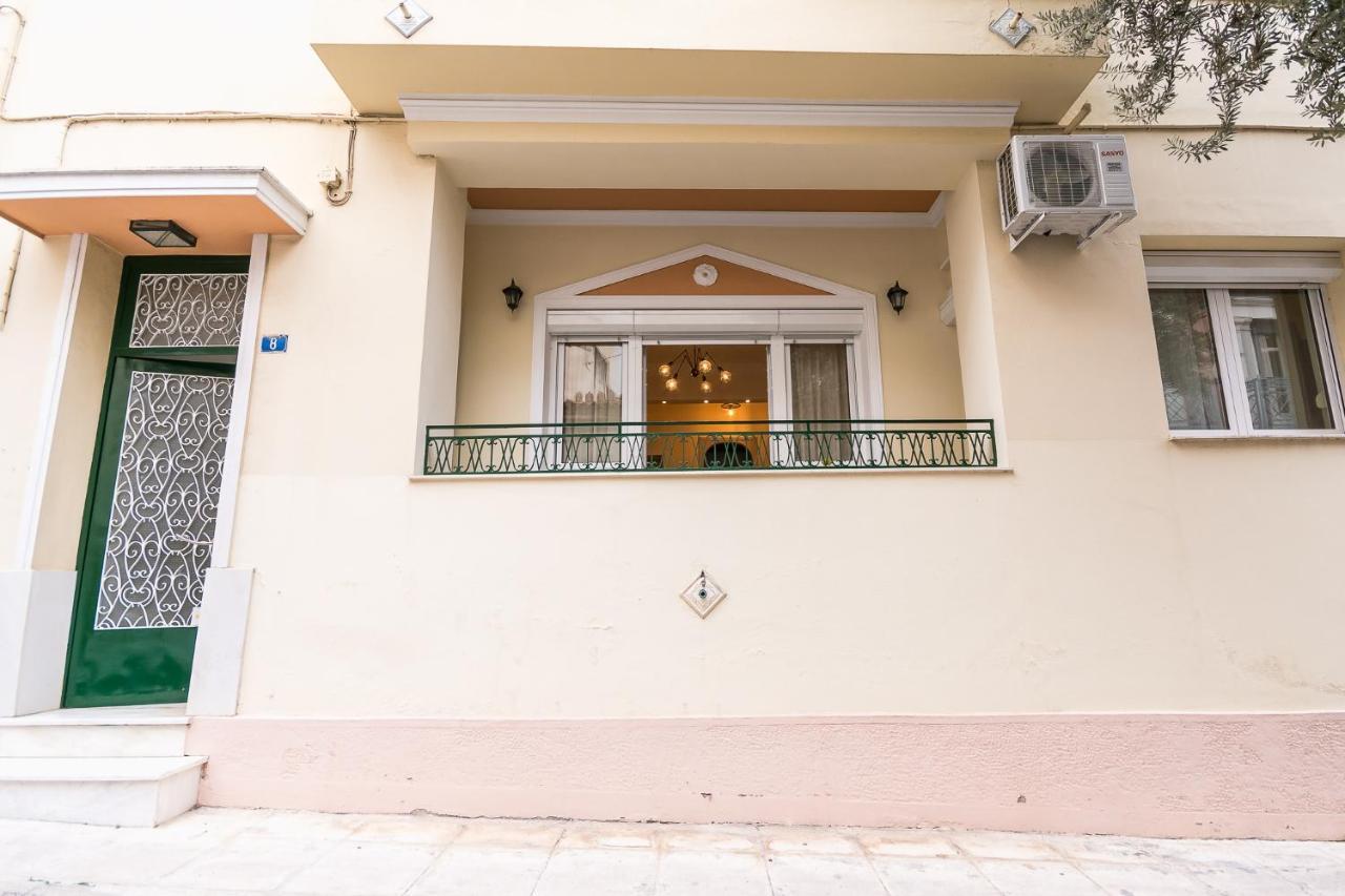 Family House Next To Acropolis Bed & Breakfast Атина Екстериор снимка