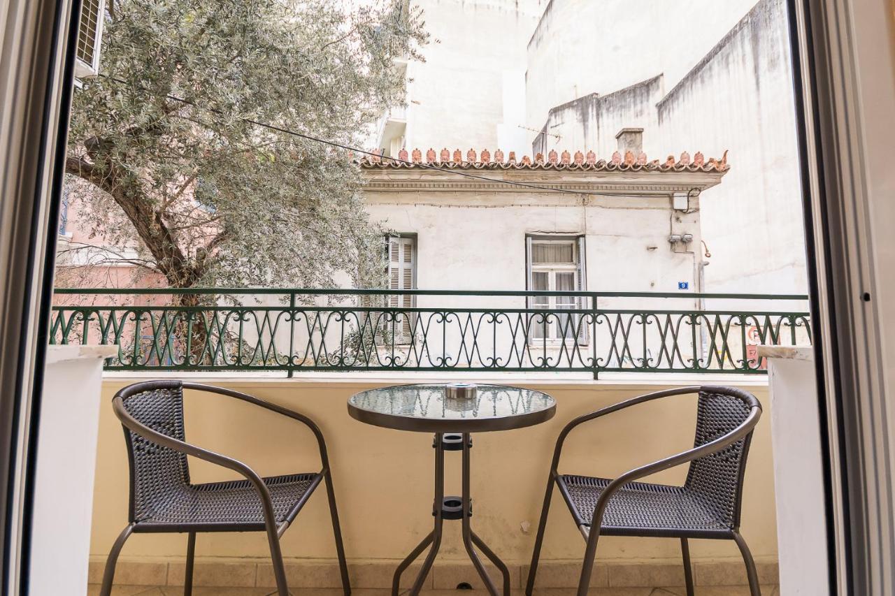 Family House Next To Acropolis Bed & Breakfast Атина Екстериор снимка