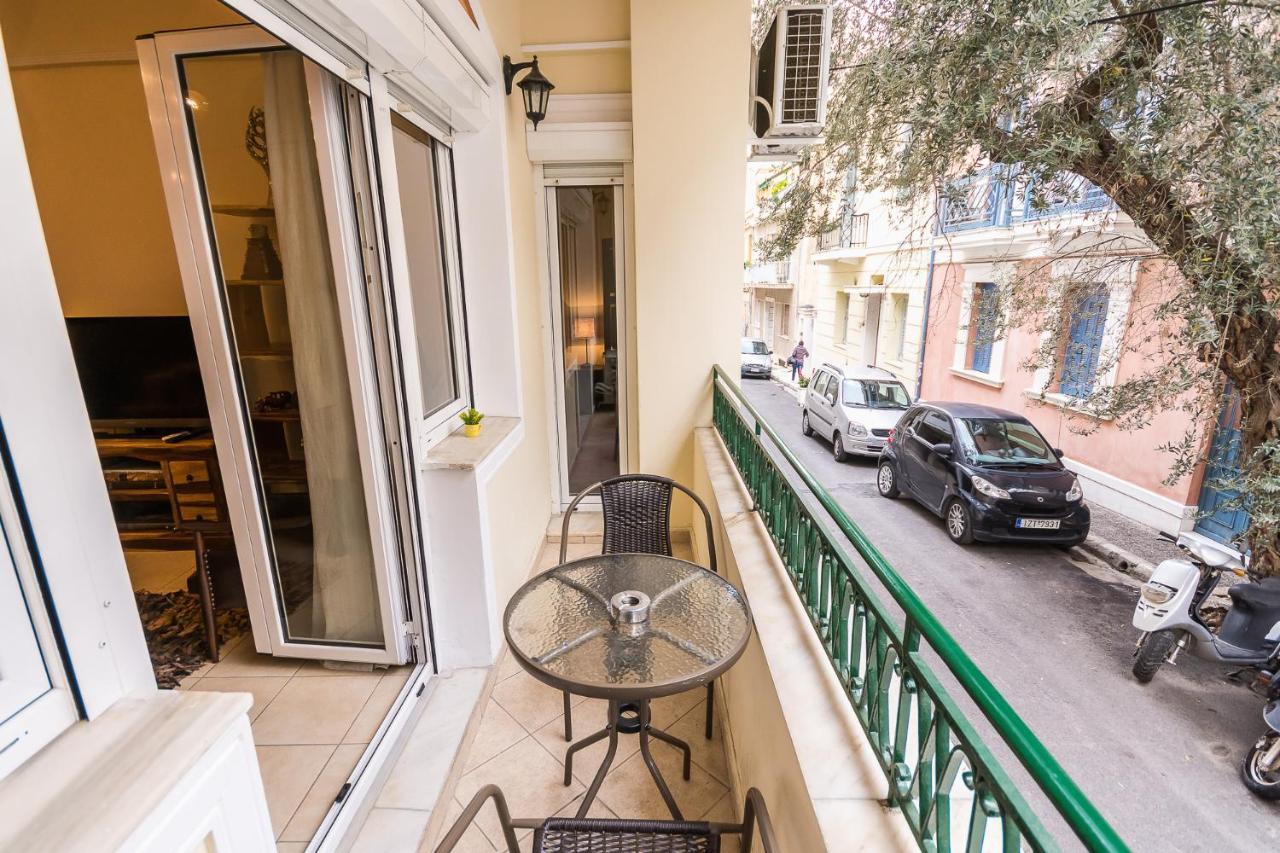 Family House Next To Acropolis Bed & Breakfast Атина Екстериор снимка